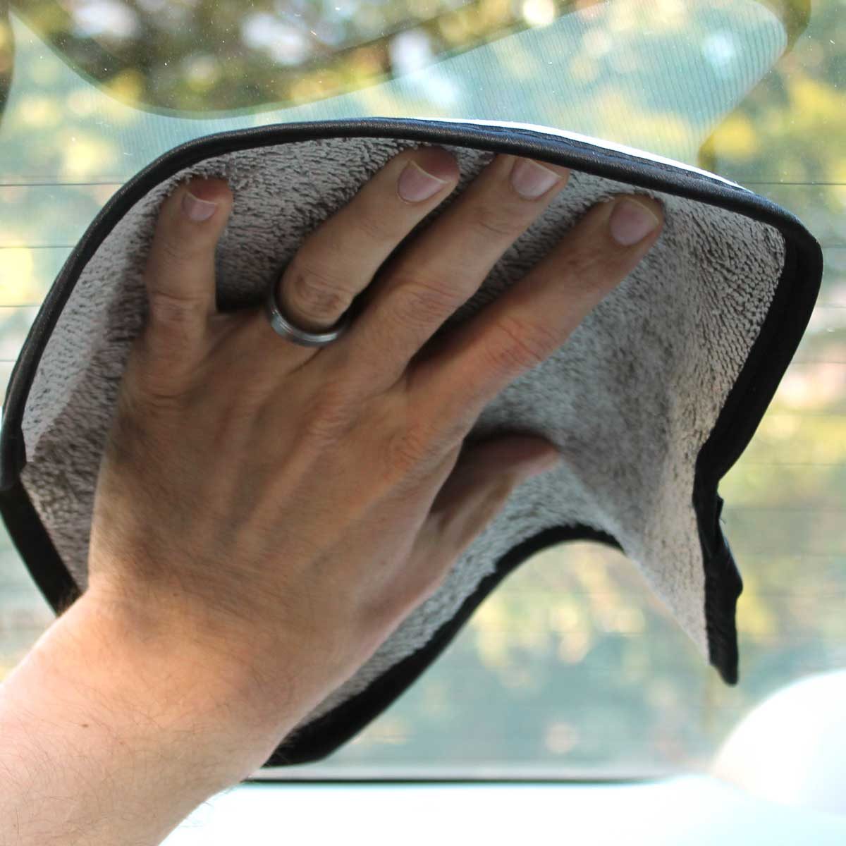 Defogging Car Windows, Effective Techniques to Combat Condensation